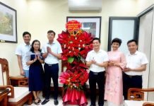 Lãnh đạo nhà trường tham dự Lễ  khai giảng năm học mới
